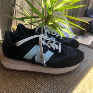 New Balance 237 Retro Black Blue Sneakers Women's US Size 8 Only Worn Twice
